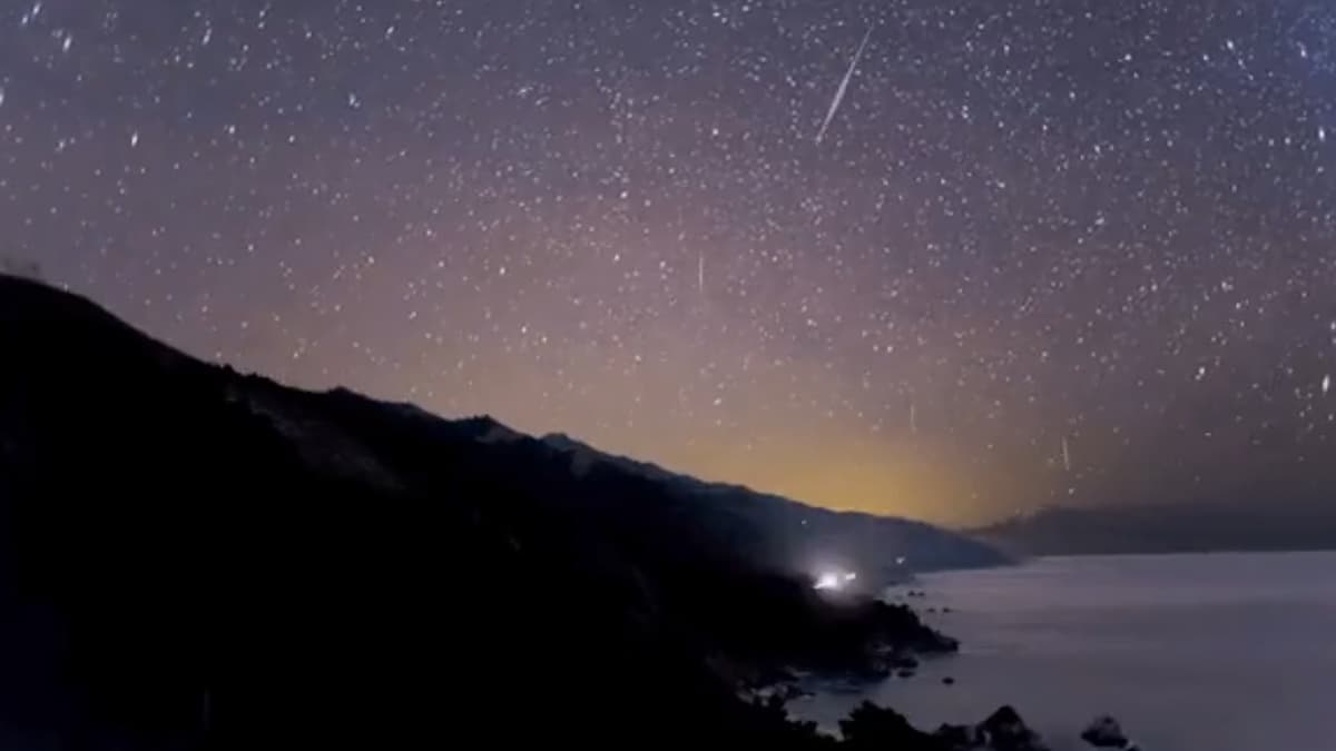 Meteor Shower Linked With Halley's Comet To Light Up Skies on This Day