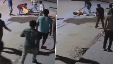 Greater Noida Shocker: Passenger Assaulted by Auto-Rickshaw Drivers in Surajpur Area, Three Accused Arrested After Video of Assault Goes Viral