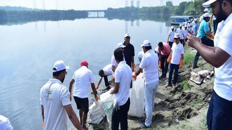 Swachhata Hi Seva 2023 Campaign: ‘Shramdaan for Swachhata’ at Chhath Ghat in Delhi Collect Over 6,000 KG of Waste