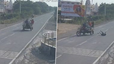 Heart Attack Kills Gujarat Man Video: Autorickshaw Driver Suffers Heart Attack, Dies Midway on Amreli-Babra Highway; Terrifying Visuals Surface