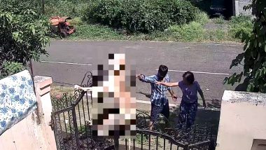 Dog Murdered in Bhopal: Man Hangs Dog From Gate After Tying Rope Around Neck, Canine Struggles Before Suffocating to Death; Disturbing Video Surfaces