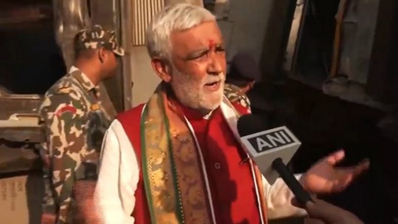 Bihar Train Accident: Union Minister Ashwini Choubey Inspects Restoration Work, Rescue Operations As Northeast Express Derails Near Raghunathpur Station in Buxar (Watch Video)