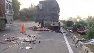 Rajasthan Road Accident: Three Dead, 24 Injured After Bus Rams Into Parked Truck on Jaipur-Agra Highway in Bharatpur (Watch Video)