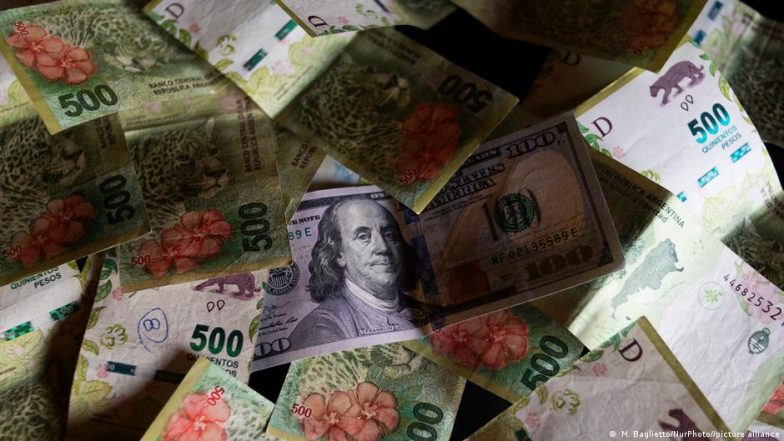 Argentina: Presidential Frontrunner Charged over Peso Panic