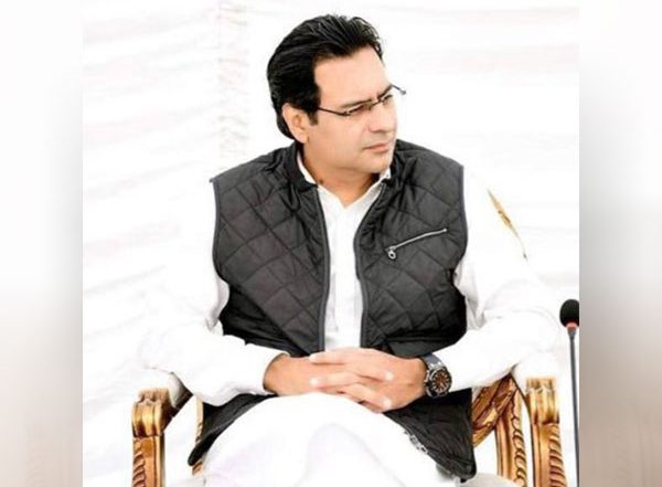 World News | Pakistan: Court Issues Bailable Arrest Warrant for Moonis Elahi in Money Laundering Case