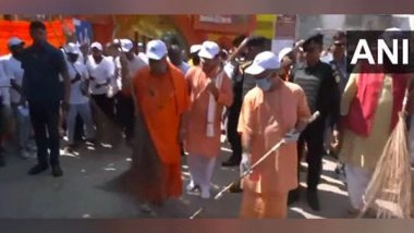 India News | UP CM Yogi Adityanath Participates in 'Swachhata Hi Seva' Campaign