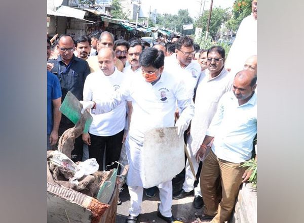 India News | Piyush Goyal, Om Birla Participate in 'Swachhata Hi Seva' Campaign in Kota