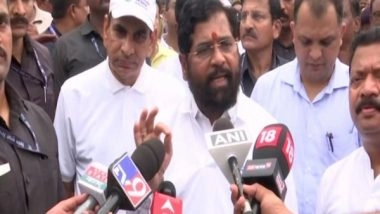 India News | Maharashtra CM Pays Surprise Visit to BMC Ward in Mumbai, Inspects Implementation of Cleanliness Drive