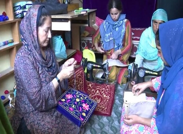 India News | J-K: Govt Schemes Help Women to Tide over Unemployment in Rajouri