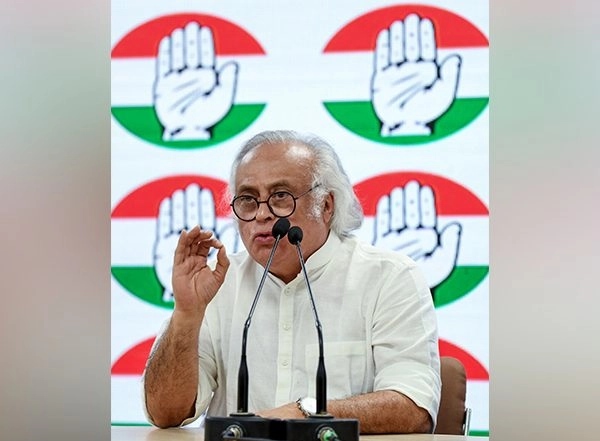 India News | Fight Those Elements Who Glorify Ideas, Actions of Godse: Jairam Ramesh on Gandhi Jayanti
