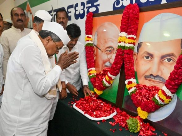 India News | Karnataka CM Siddaramaiah Pays Tribute to Mahatma Gandhi, Lal Bahadur Shastri on Their Birth Anniversary - Vimarsana News