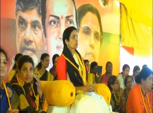India News | Andhra: Nara Bhuvaneswari Joins TDP Workers' Hunger Strike Against Naidu's Arrest