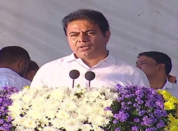 India News | Just Clicking Pictures, Not Doing Much Work: KT Rama Rao Hits out at Swachh Bharat Mission