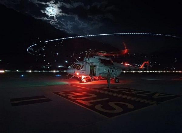 India News | Himachal: Air Force Evacuates Critical Patient in Complete Darkness