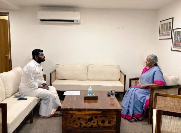 India News | Tamil Nadu BJP Chief Annamalai Calls on Union Minister Nirmala Sitharaman in Delhi