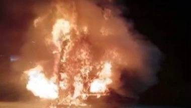India News | Fire Breaks out in Bus Near Mumbai's Airoli