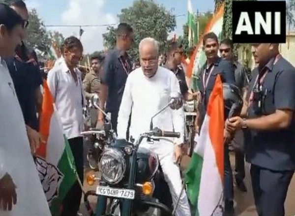 India News | Chhattisgarh CM Baghel Rides Motorcycle to Lead 'Bharosa Yatra' Ahead of Assembly Polls