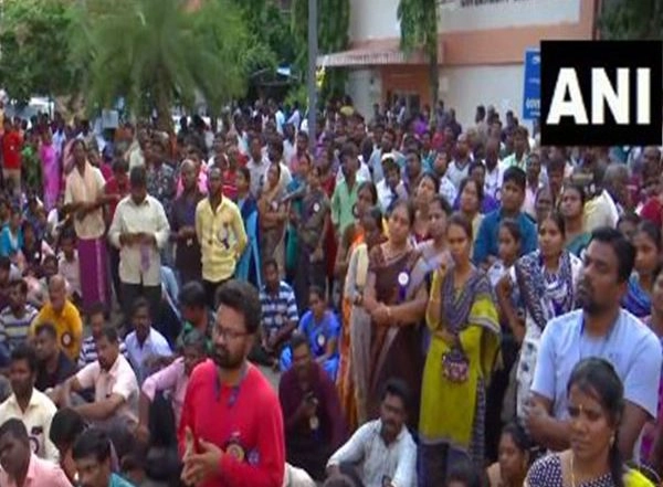 India News | Teachers Protest in Tamil Nadu for Equal Pay