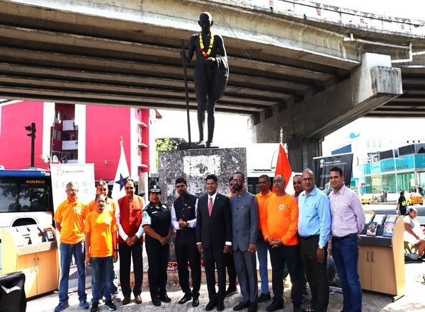 World News | Indian Envoy to Panama Pays Floral Tribute to Mahatma Gandhi, Indian Diaspora Ladies Sing 'Gandhi Bhajans'