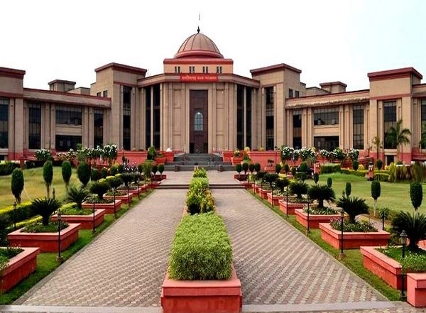 India News | Chhattisgarh HC Rejects Bail Petition of 3 Accused in Liquor Scam