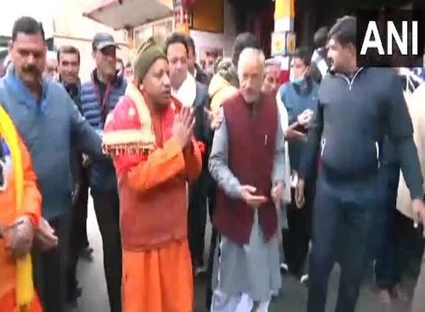 India News | UP CM Yogi Offers Prayers at Sundar Nath Cave In Badrinath Dham