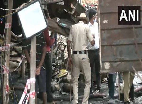 India News | Karnataka CM Siddaramaiah to Visit Cracker Shop at Attibele Where 14 Died in Fire