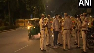 India News | Delhi Police Raids Illegal Hookah Bar in Shahdara