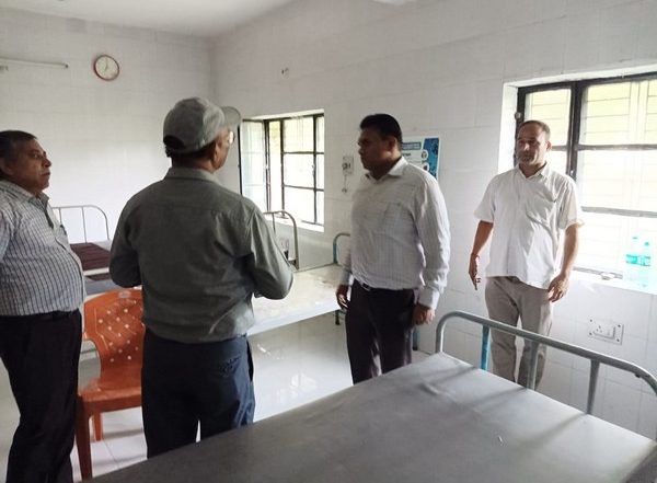 India News | Dengue Outbreak: Uttarakhand Health Secretary Reviews Facilities at Rural Hospitals in Champawat