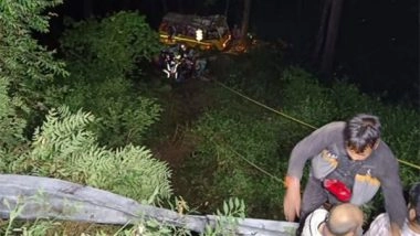 India News | Uttarakhand: 3 People Killed, 28 Injured After Bus Crashes into Ditch in Nainital