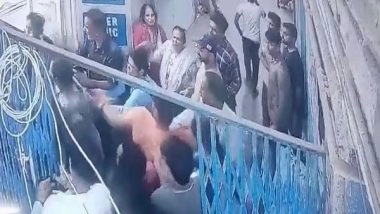 India News | Delhi: Scuffle Breaks out Between Doctors and Family Members over Death of Minor