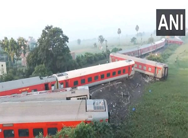 India News | 12 Passengers Injured in Bihar Train Accident Admitted to AIIMS Patna