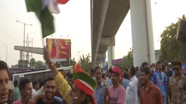 Sports News | Cricket Fans Admire India's Performance as Team Marches Towards Victory in Pakistan Clash