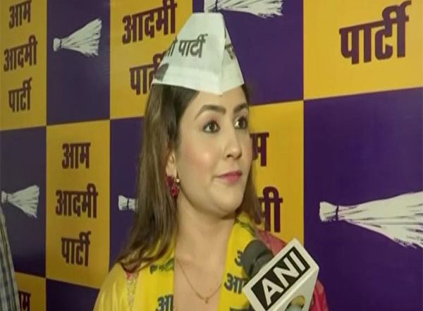 India News | Rajasthan: Big Boss Fame Gori Nagori Joins AAP in Jaipur