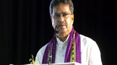 India News | Tripura CM Distributes Clothes to Weaker Sections Ahead of Durga Puja