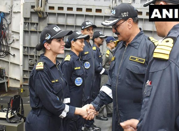 India News | Western Naval Command Chief Reviews Operational Readiness of Western Fleet