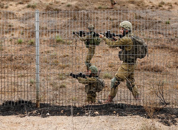 World News | Barrage of Rockets Fired at Israel, Delays Press Conference of US Senators