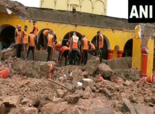 India News | J-K: Portion of Ranbireshwar Temple Collapses in Jammu