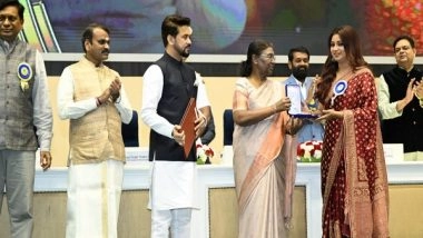 Entertainment News | 69th National Film Awards: Shreya Ghoshal Receives Best Female Playback Singer Award for Song 'Mayava Chayava'