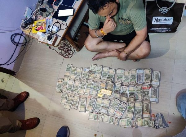 India News | MP: Police Bust Online Betting in Indore; Recover Rs 23 Lakh Cash, 1.25 Kg Gold