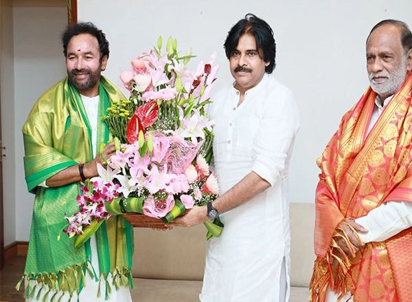 India News | Union Minister GK Reddy, Rajya Sabha MP K Laxman Meet Janasena Party Chief Pawan Kalyan