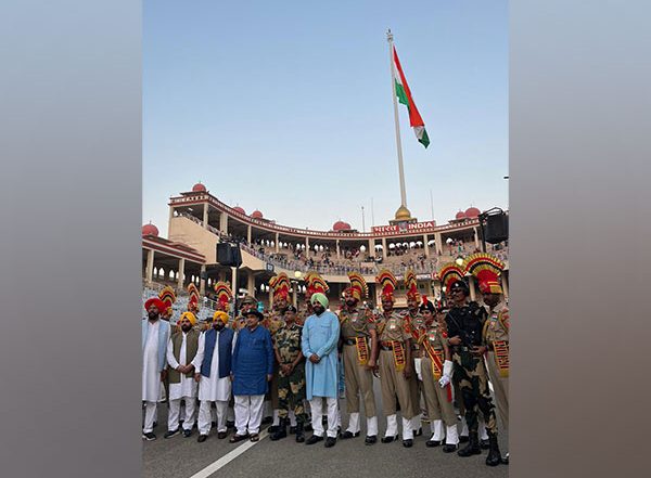 India News | Nitin Gadkari Inaugurates Country's Tallest National Flag at Attari-Wagah Border in Punjab's Amritsar