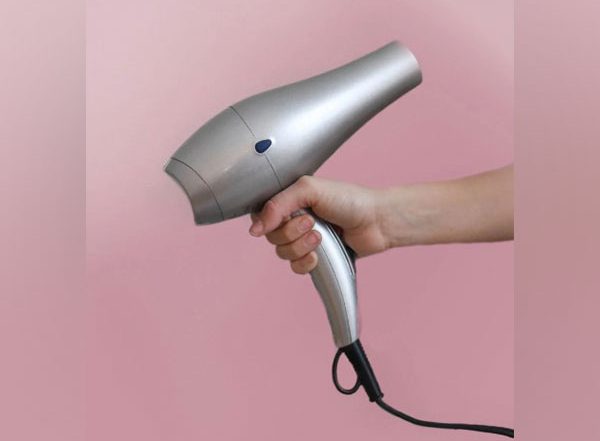 Science News | Electric Hair Styling Tools Leading to Burn Injuries: Study