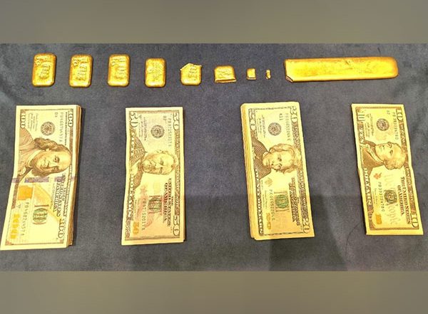 India News | Customs Officials Seize Smuggled Gold Worth over Rs 55 Lakh in Vijayawada
