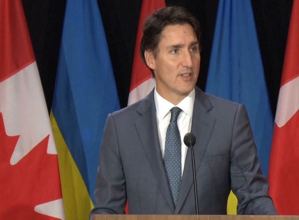 World News | India's Crackdown on Canadian Diplomats Making Life Difficult for People in Both Countries: PM Trudeau