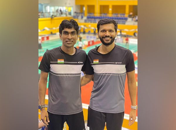 Sports News | Ace Shuttlers Pramod Bhagat, Sukant Kadam Start Their Para Asian Games Campaign with Wins