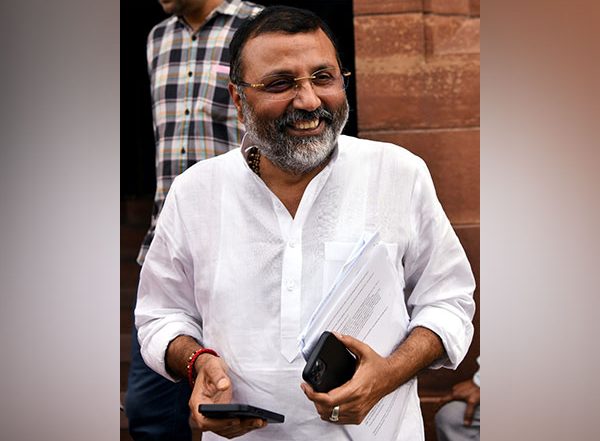 India News | 'Cash for Query' Scandal: Nishikant Dubey Moves Lokpal Against Mahua Moitra, Demands Probe