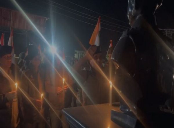 India News | Kishtwar Police Holds Candlelight March to Pay Tribute to Slain Jawans