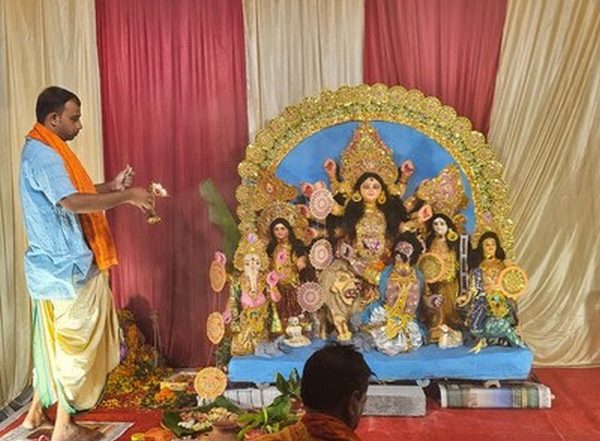 Business News | Culture & Holistic Healthcare Unites as Manipal Hospitals Celebrate the 1st Saarbojanin Sharodiya Durgotsab