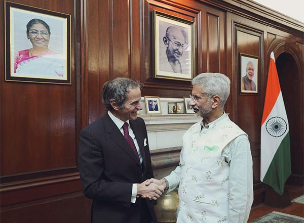 World News | EAM Jaishankar, IAEA Director General Discuss Developmental Significance of Nuclear Energy
