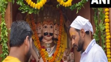 Vijayadashami 2023: Devotees Flock to Seek Raavan's Blessings at Kanpur Temple's Once-a-Year Opening for Dusshera (Watch Video)